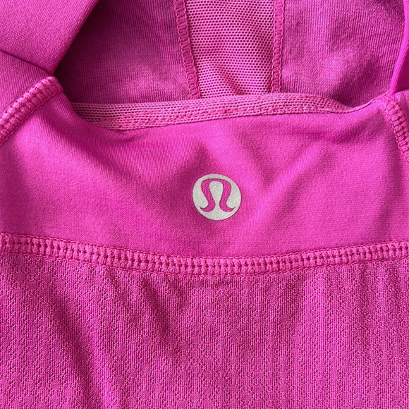 Lululemon tank size 8 - Picture 3 of 4